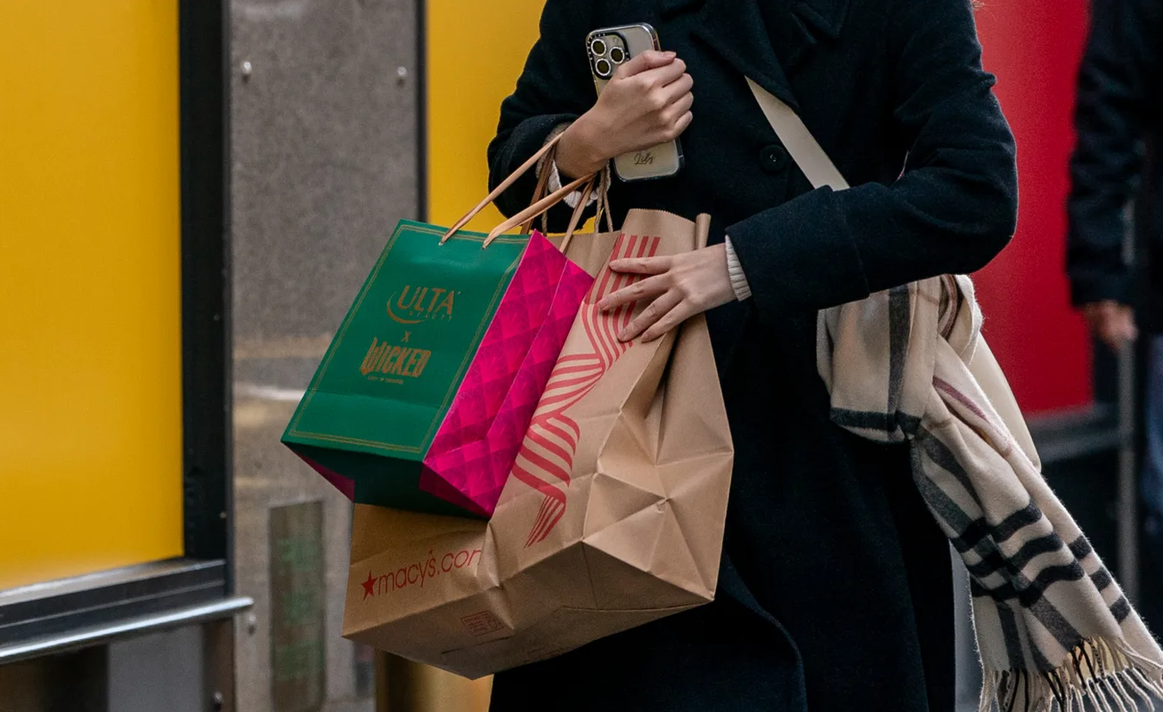 افزایش هزینه‌ خرید تعطیلات در آمریکا به خاطر تعرفه‌ها