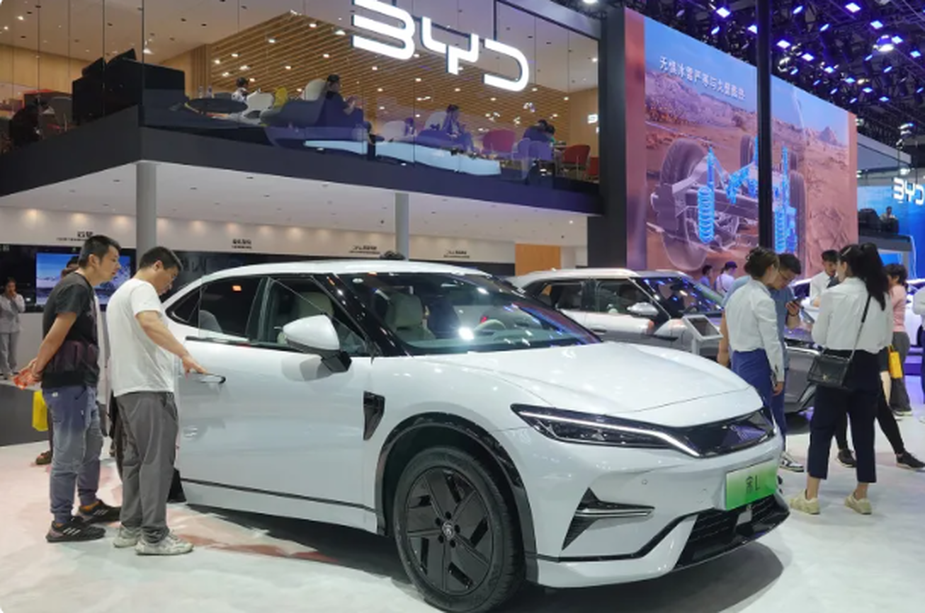 چین پیشتاز رونق خودرو‌های برقی در اروگوئه