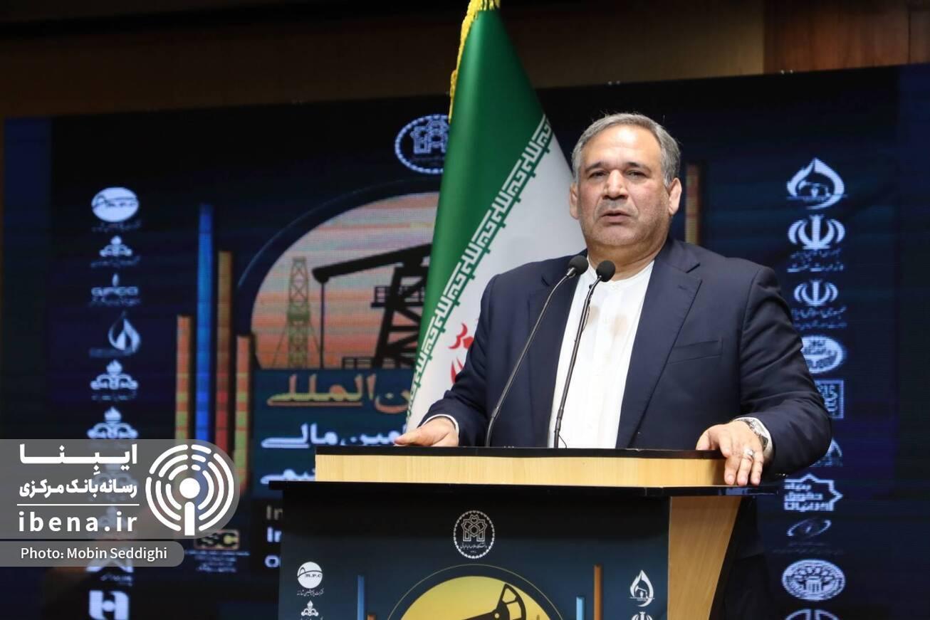 کمک بانک مرکزی به دولت در دوران جنگ تحمیلی ۱۲ روزه و پس از آن  عبور از شرایط سخت کنونی با اتکا به سرمایه انسانی کشور امکان‌پذیر است