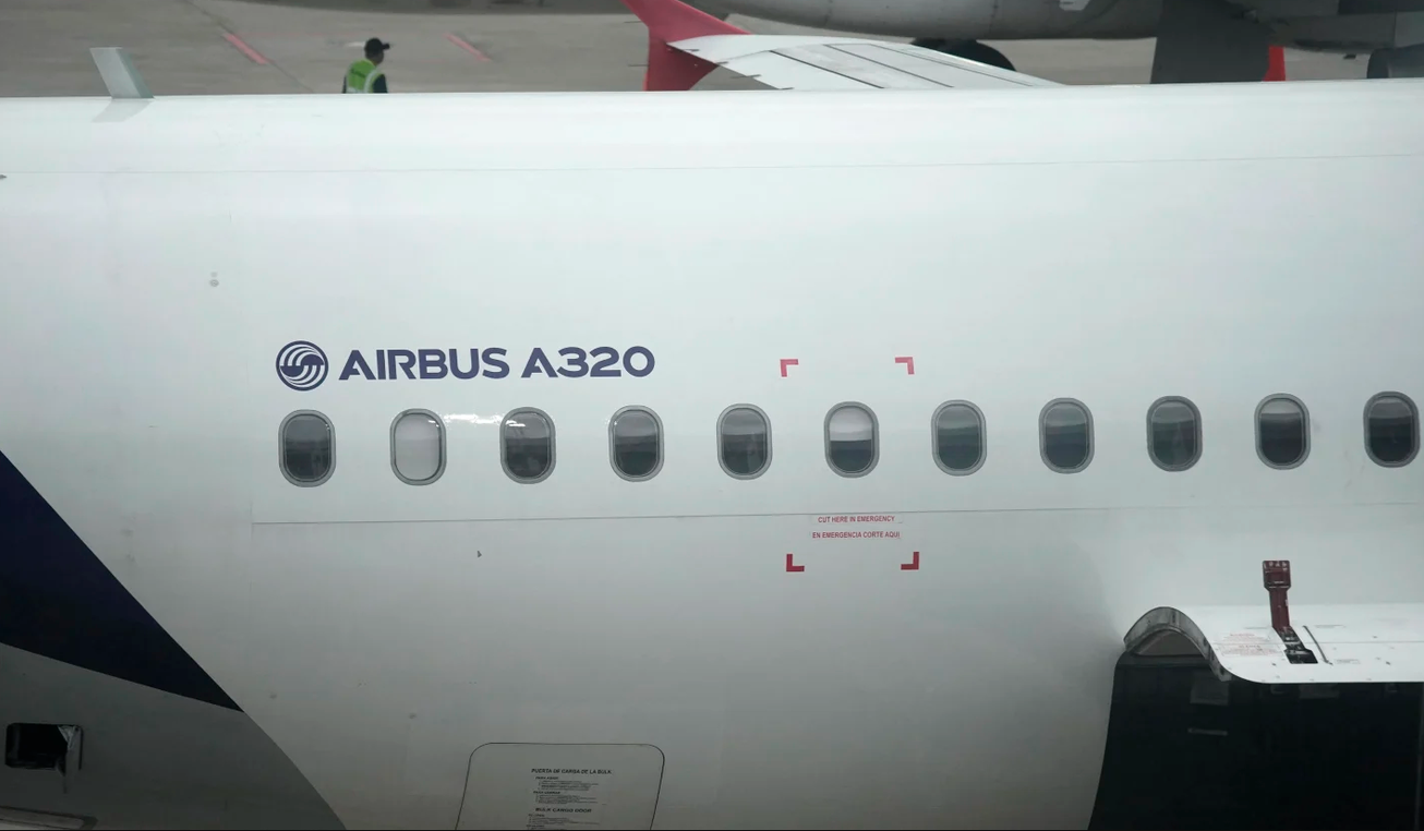 نقص فنی در ایرباس A۳۲۰ سفر‌های جهانی را مختل کرد