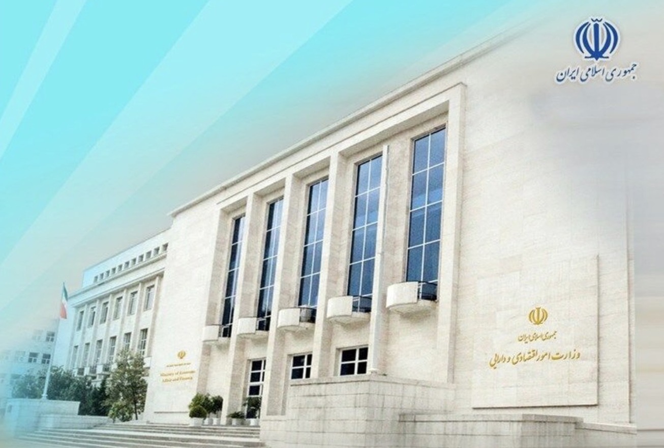 بسته اقتصادی در شرایط ویژه؛ از پایداری خدمات بانکی تا اضافه شدن &laquo;پوشش جنگ&raquo; به بیمه