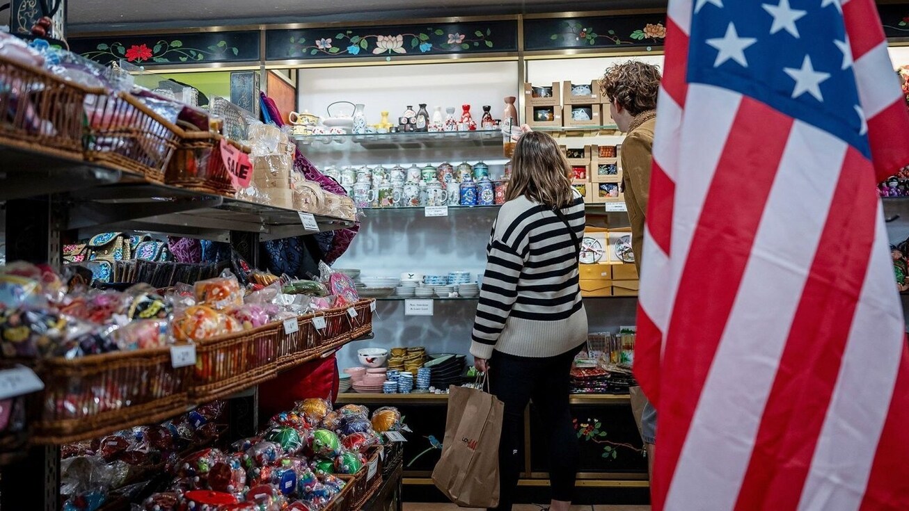 شاخص اعتماد مصرف کننده آمریکا ۷ درصد کاهش یافت