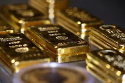 قیمت جهانی طلا در حال کاهش است