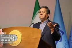 همتی: به بانک مرکزی در مهار تورم کمک می&zwnj;کنیم/ نباید به&zwnj;عنوان دولت چک بی&zwnj;محل بکشیم تا بانک مرکزی پاس کند