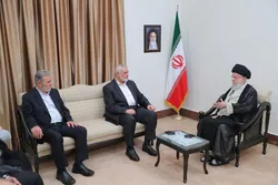 لحظاتی از آخرین دیدار شهید هنیه با رهبر انقلاب اسلامی
