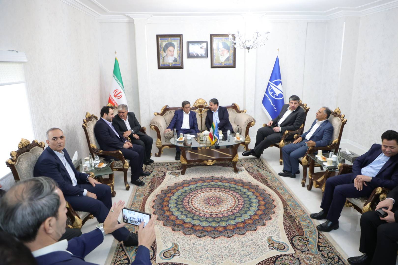 رئیس‌کل بانک مرکزی وارد اردبیل شد
