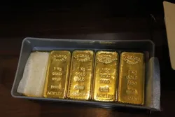 انتقال ۱.۵ تن طلای سکو&zwnj;های اینترنتی به بانک&zwnj;ها/ خالی فروشی، اخلال در نظام اقتصادی است