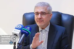 بانک مرکزی سیاست&zwnj;های پولی خود را با قدرت ادامه دهد