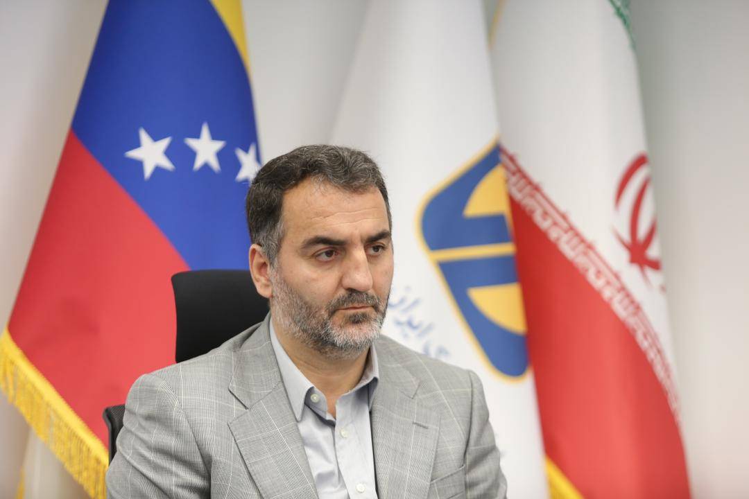 نسخه مهار تورم: بستن شیر تسهیلات یا تغییر مسیر پول؟ / تسهیلات بانکی تولید را تقویت میکند یا سوداگری را؟ نسخه مهار تورم: بستن شیر تسهیلات یا تغییر مسیر پول؟ / تسهیلات بانکی تولید را تقویت میکند یا سوداگری را؟