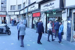 بازگشت آرامش  به بازار ارز / صف های خرید جمع شد