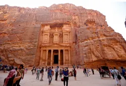 کاهش ۱۰ درصدی گردشگری خارجی در اردن به دلیل جنگ در غزه