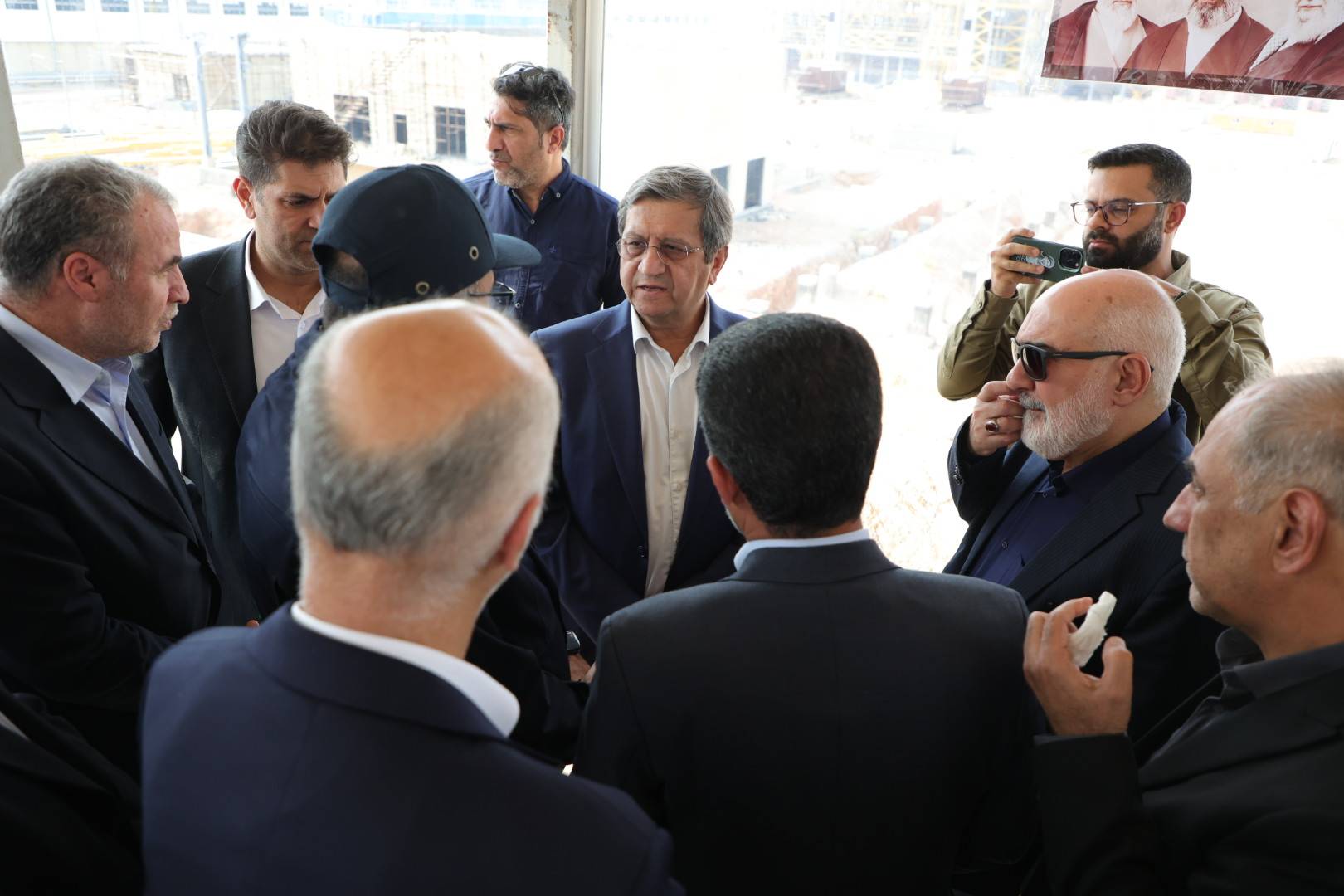 در سفر رئیس‌کل بانک مرکزی به خوزستان چه گذشت؟