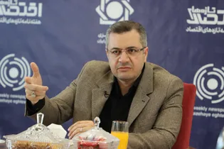 بخش مهمی از نوسانات ارز ریشه سیاسی دارد