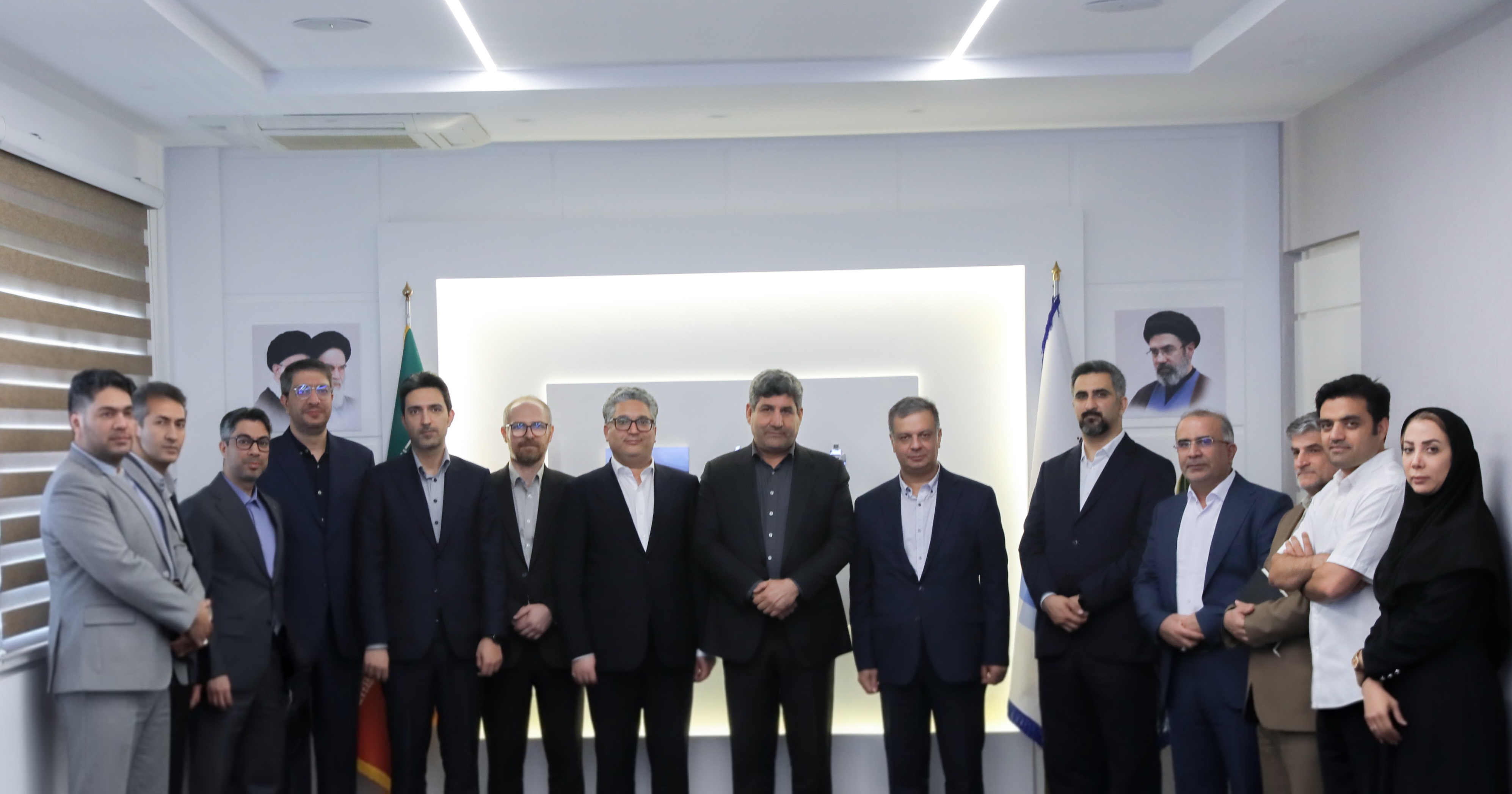 بازدید معاون علمی، فرهنگی و اجتماعی معاون اول رئیس‌جمهور از شرکت ملی انفورماتیک