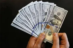 اقدام شجاعانه دولت در حذف ارز ۴۲۰۰ جلوی افزایش پایه پولی را گرفت