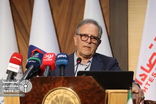 نشست مشترک رئیس کل بانک مرکزی و اعضای اتاق بازرگانی ایران/ گزارش تصویری