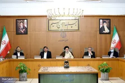 رئیسی: با کسانی که کالا را با قیمت ریال تولید و با نرخ ارز عرضه می&zwnj;کنند، برخورد شود