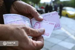 بازار خراب&zwnj;کن&zwnj;ها از بازار ارز بیرون می&zwnj;روند